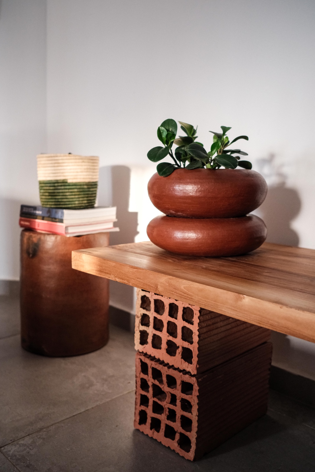 Poterie traditionnelle & Design : un voyage au cœur de l’argile